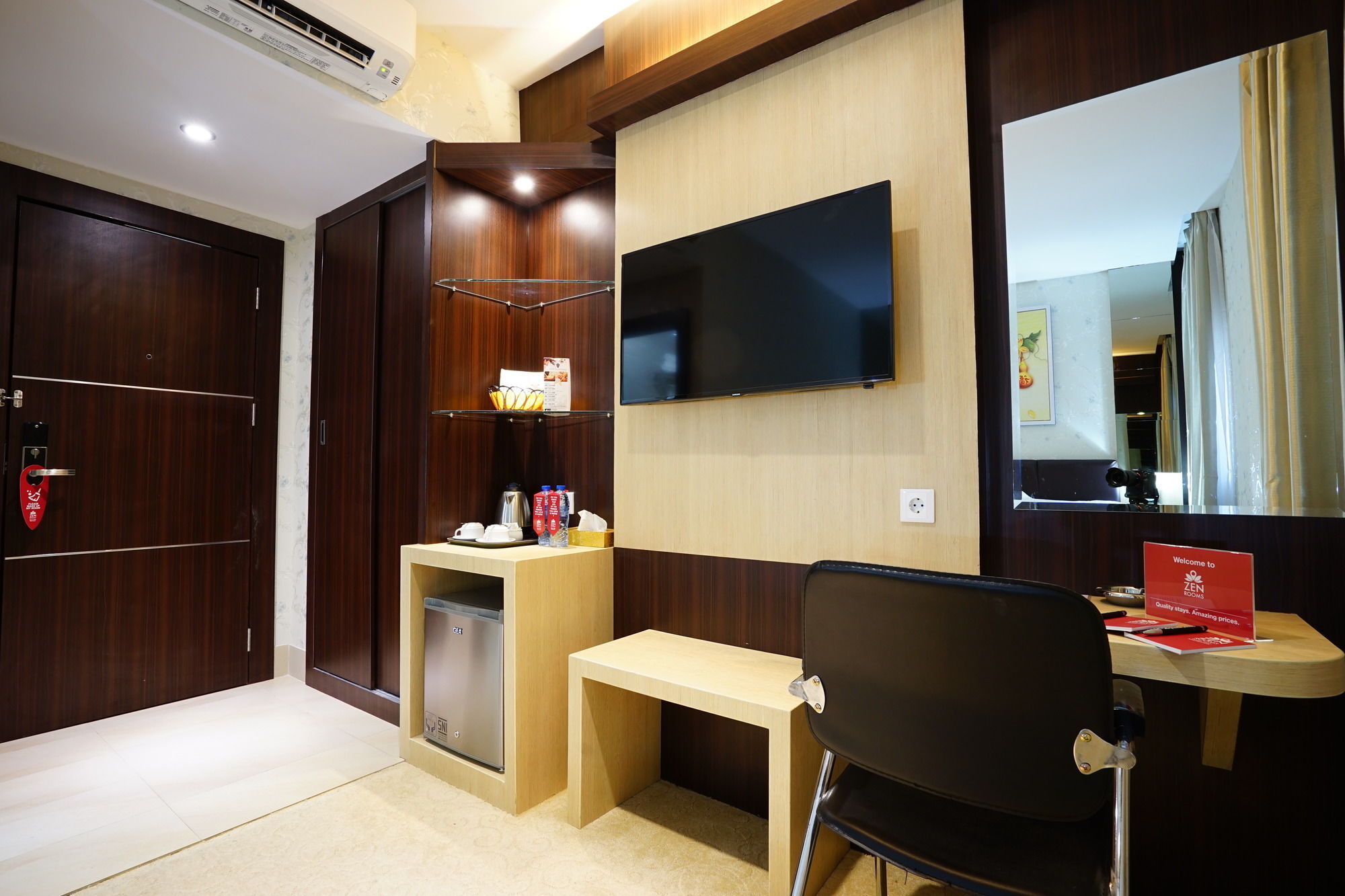 Cardinal Lucky Star Hotel Batam Exterior photo